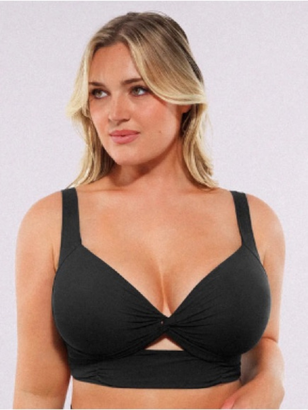 Shapellx - Smart Sculpt™
Twist-Front Bikini Top - Women Large
